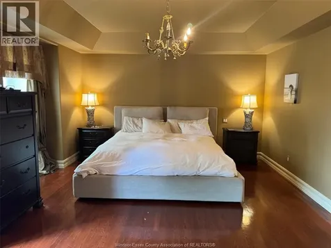 1585 Stoneybrook Crescent Windsor ON N9G 2Z4