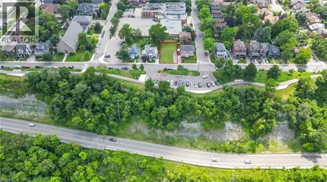 238 Mountain Park Avenue Hamilton ON L8V 1A4