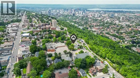 238 Mountain Park Avenue Hamilton ON L8V 1A4