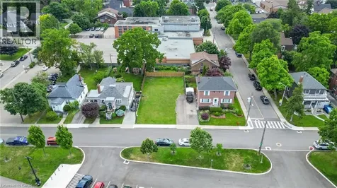 238 Mountain Park Avenue Hamilton ON L8V 1A4
