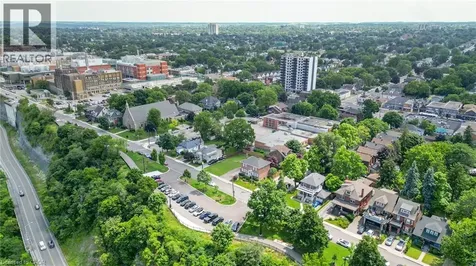 238 Mountain Park Avenue Hamilton ON L8V 1A4