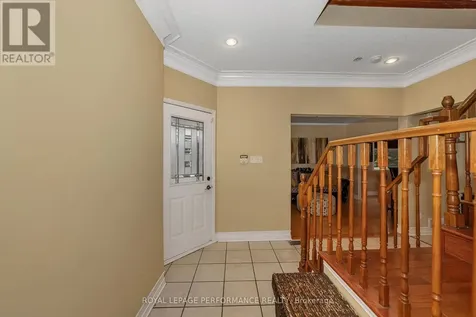 644 Valin Street Ottawa ON K4A 3S9