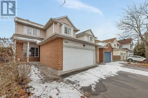 644 Valin Street Ottawa ON K4A 3S9