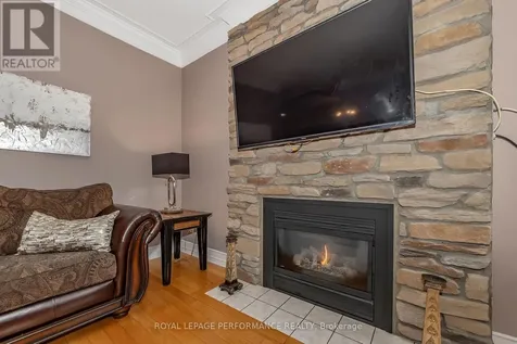 644 Valin Street Ottawa ON K4A 3S9