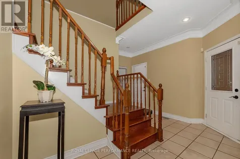 644 Valin Street Ottawa ON K4A 3S9