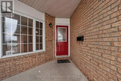 644 Valin Street Ottawa ON K4A 3S9