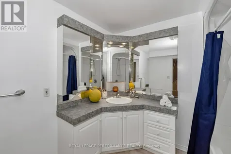 644 Valin Street Ottawa ON K4A 3S9
