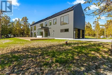67 Pedwell Drive Northern Bruce Peninsula ON N0H 2R0