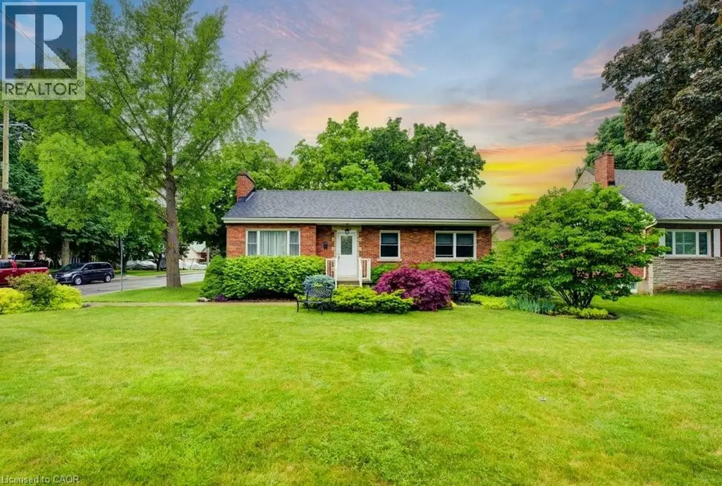 1 Bryant Court Hamilton ON L8K 4A9