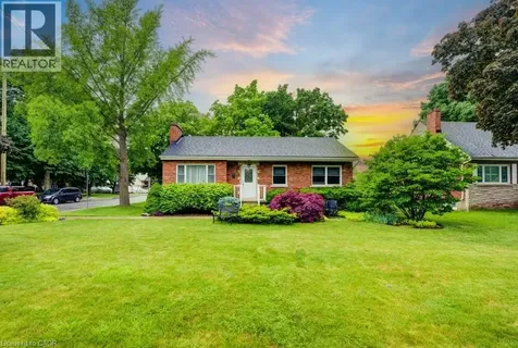 1 Bryant Court Hamilton ON L8K 4A9