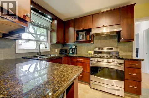 1 Bryant Court Hamilton ON L8K 4A9