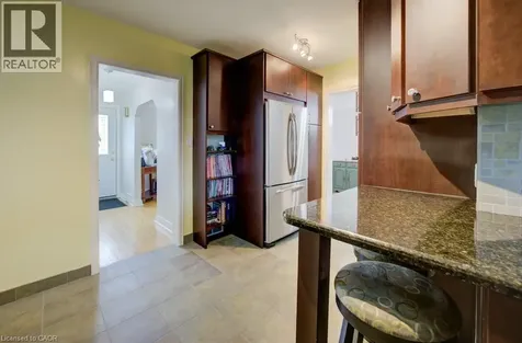 1 Bryant Court Hamilton ON L8K 4A9