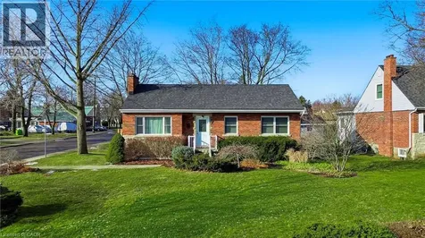 1 Bryant Court Hamilton ON L8K 4A9
