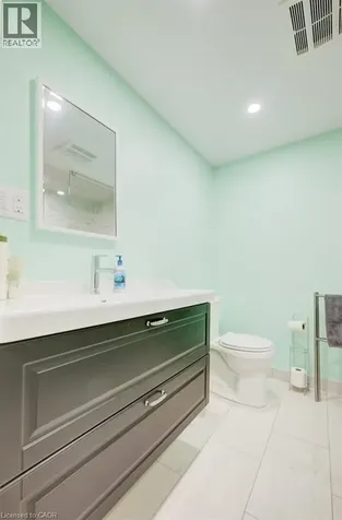 1 Bryant Court Hamilton ON L8K 4A9