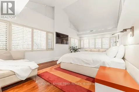 55 Willingdon Road Ottawa ON K1M 2J6