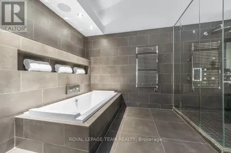 55 Willingdon Road Ottawa ON K1M 2J6