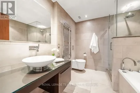55 Willingdon Road Ottawa ON K1M 2J6
