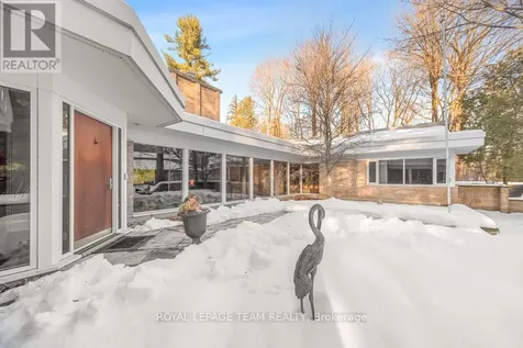 55 Willingdon Road Ottawa ON K1M 2J6