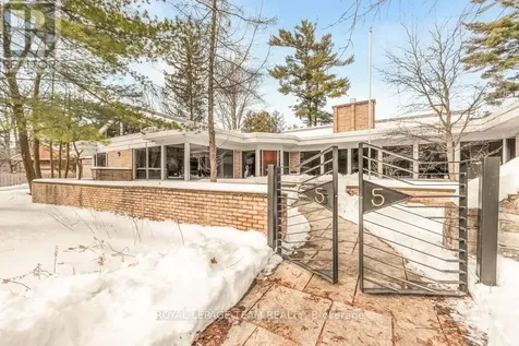 55 Willingdon Road Ottawa ON K1M 2J6