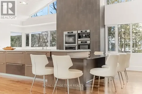 55 Willingdon Road Ottawa ON K1M 2J6