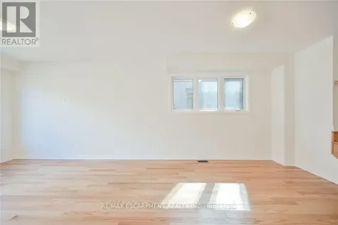 377 Provident Way Hamilton ON L0R 1W0