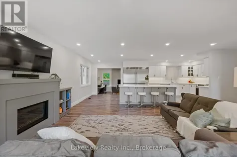 3914 Rosemary Lane West Innisfil ON L9S 2L6