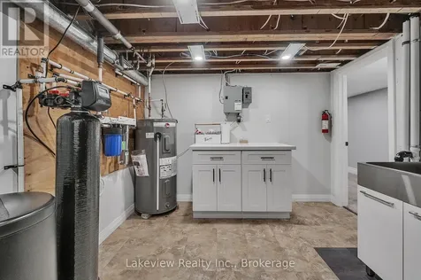 3914 Rosemary Lane West Innisfil ON L9S 2L6