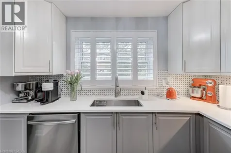 2825 Gananoque Drive Mississauga ON L5N 1V6