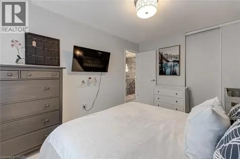 2825 Gananoque Drive Mississauga ON L5N 1V6