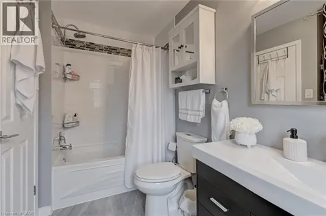 2825 Gananoque Drive Mississauga ON L5N 1V6