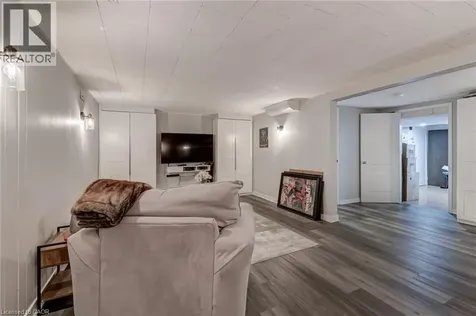 2825 Gananoque Drive Mississauga ON L5N 1V6