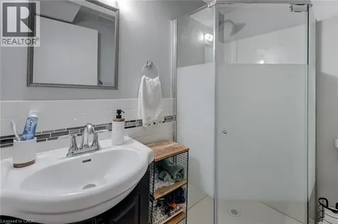 2825 Gananoque Drive Mississauga ON L5N 1V6