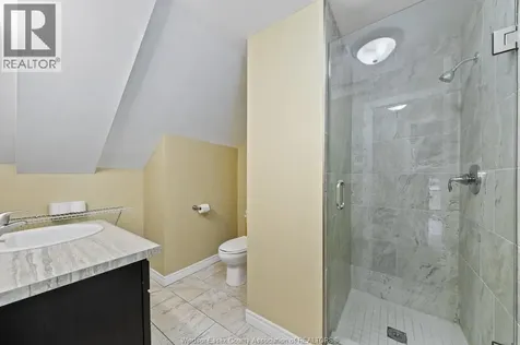 1580 Ouellette Windsor ON N8X 1K7