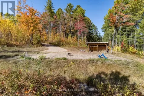 274 Mcanulty Road Deep River ON K0J 1P0