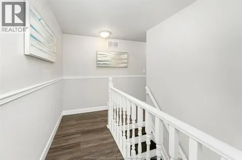 222 Donalda Court Tecumseh ON N8N 3K2