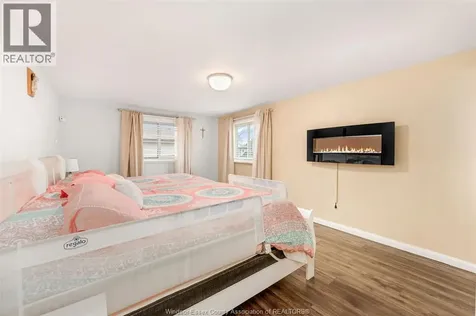 222 Donalda Court Tecumseh ON N8N 3K2