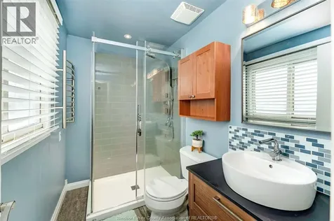 222 Donalda Court Tecumseh ON N8N 3K2