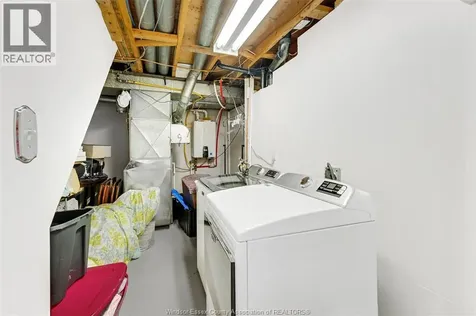 222 Donalda Court Tecumseh ON N8N 3K2