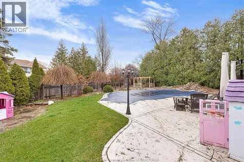 222 Donalda Court Tecumseh ON N8N 3K2