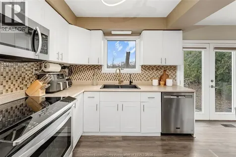 222 Donalda Court Tecumseh ON N8N 3K2