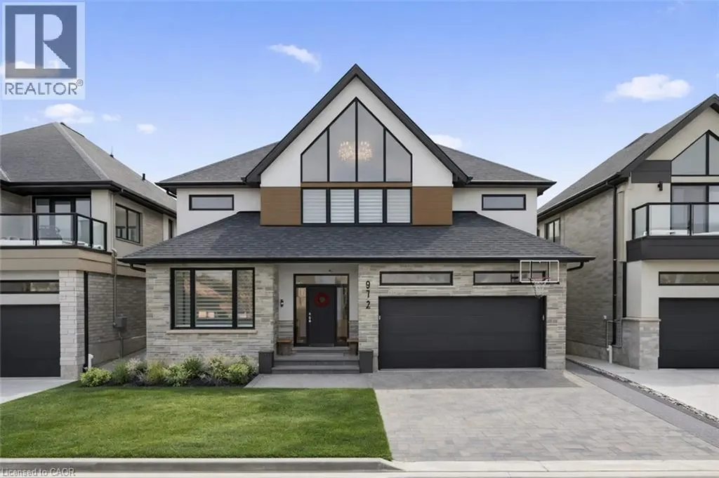 972 Stonecliffe Walk Kitchener ON N2P 0K5