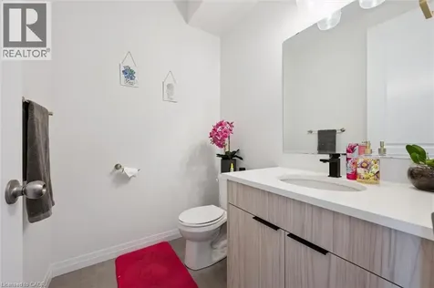 972 Stonecliffe Walk Kitchener ON N2P 0K5