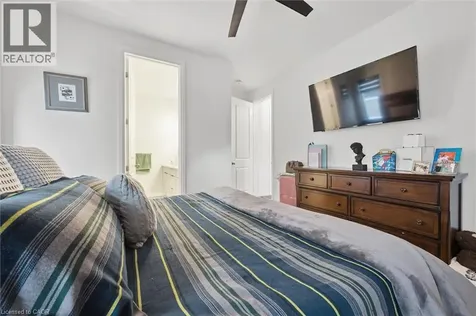 972 Stonecliffe Walk Kitchener ON N2P 0K5