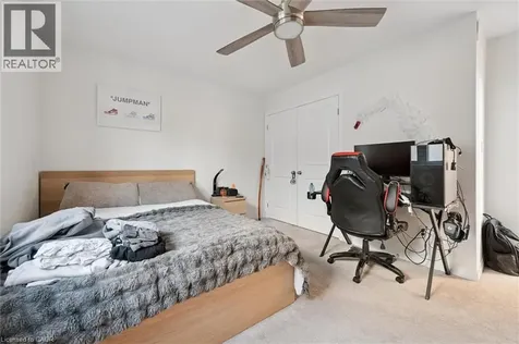 972 Stonecliffe Walk Kitchener ON N2P 0K5