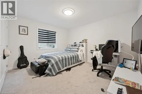 972 Stonecliffe Walk Kitchener ON N2P 0K5