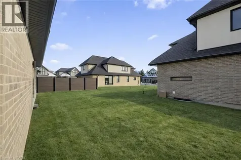972 Stonecliffe Walk Kitchener ON N2P 0K5