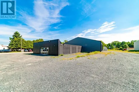 1095 Railway Street Kenora ON P9N 0B2
