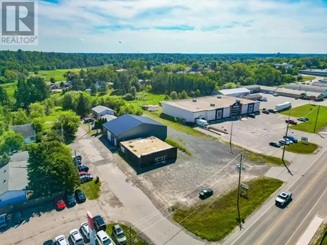 1095 Railway Street Kenora ON P9N 0B2