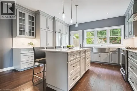 25 Orchard Hill Hamilton ON L8P 2V6