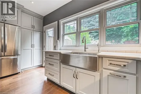 25 Orchard Hill Hamilton ON L8P 2V6